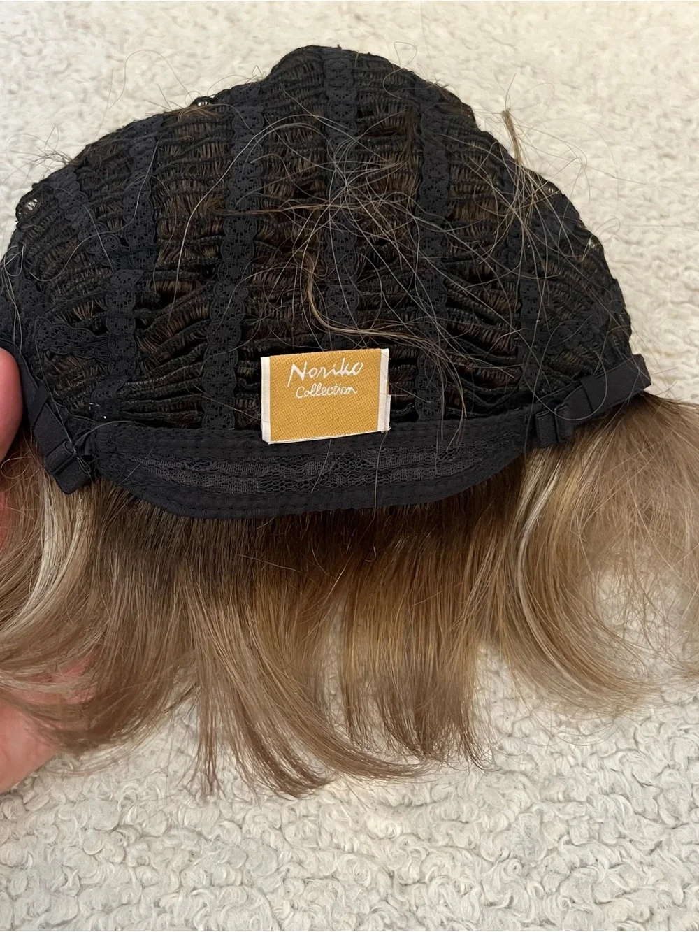 Noriko honey blonde